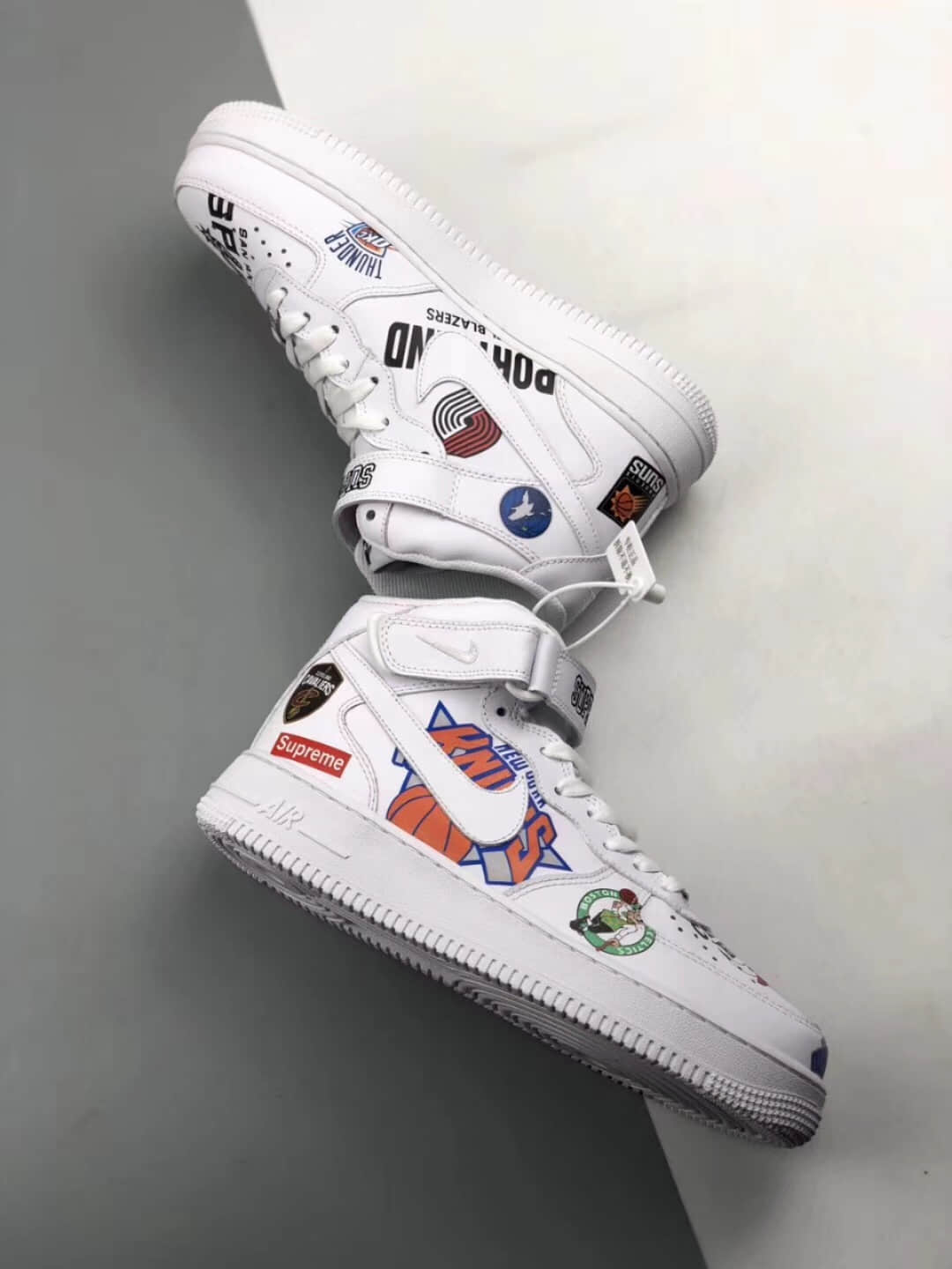 Supreme x Nike x NBA Air Force 1 偽物 ミッド 